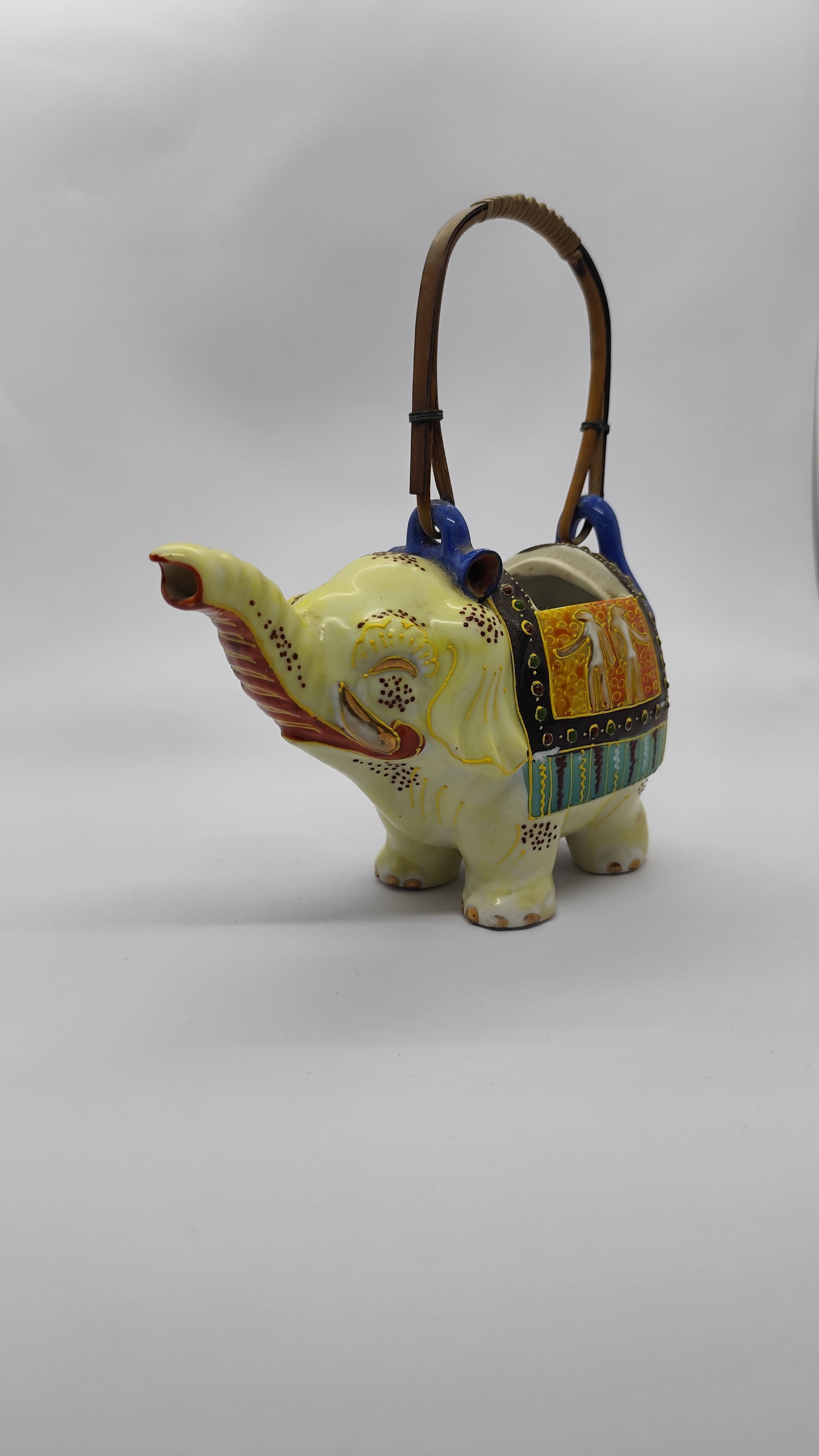 Bule em Porcelana japonesa