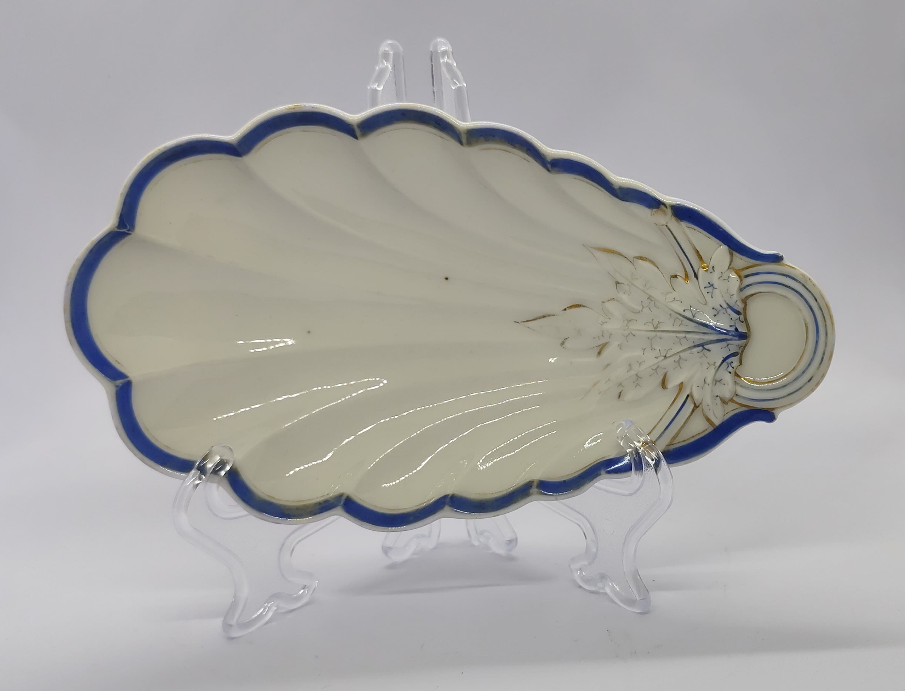 Petisqueira em porcelana Velho Paris.